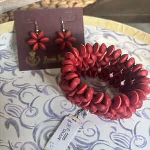 Premier Designs Cajun Floral Jewelry Set. Bracket and Earrings